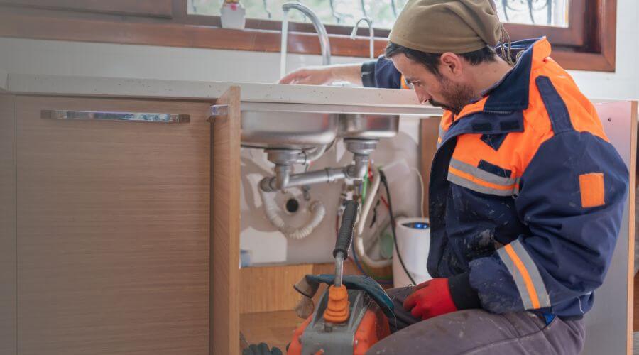 Professional emergency plumbing in Warren, OH